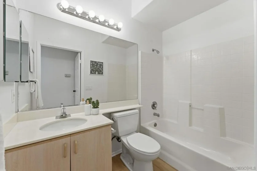 12041 Tivoli Park Row 2 photo 5