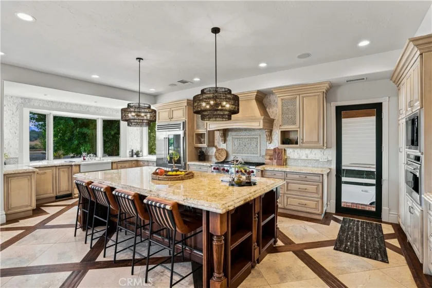 42580 Avenida Escala photo 17