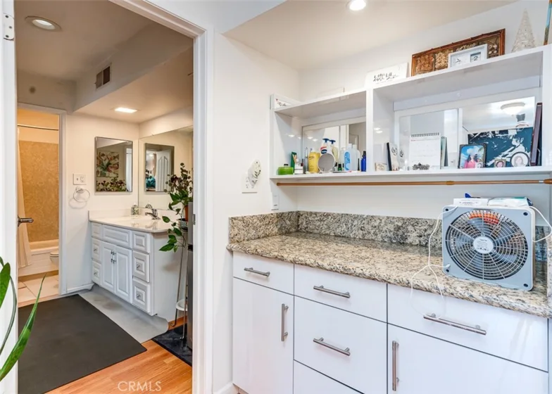 400 N Acacia Avenue #B10 photo 10