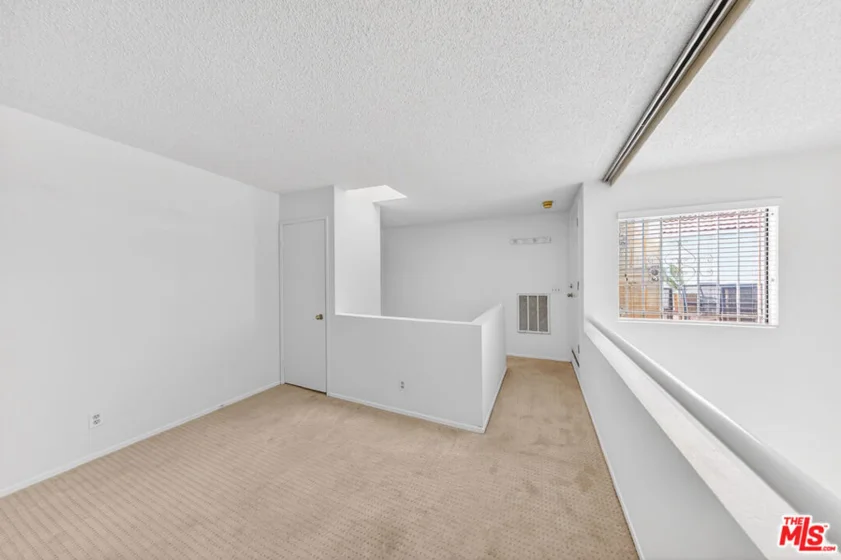 1118 Valencia Street #310 photo 20