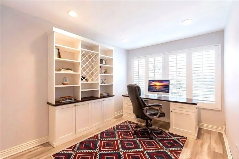 18502 Mayall #B photo 16