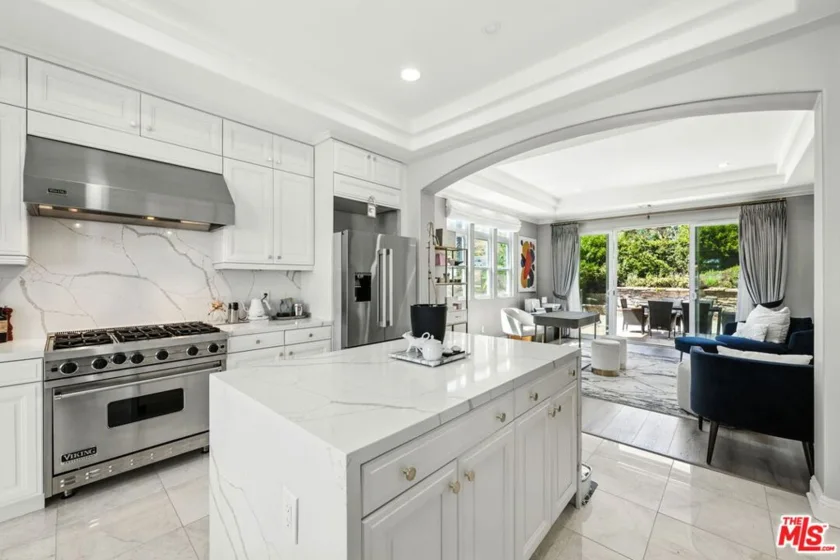 23971 De Ville Way photo 11