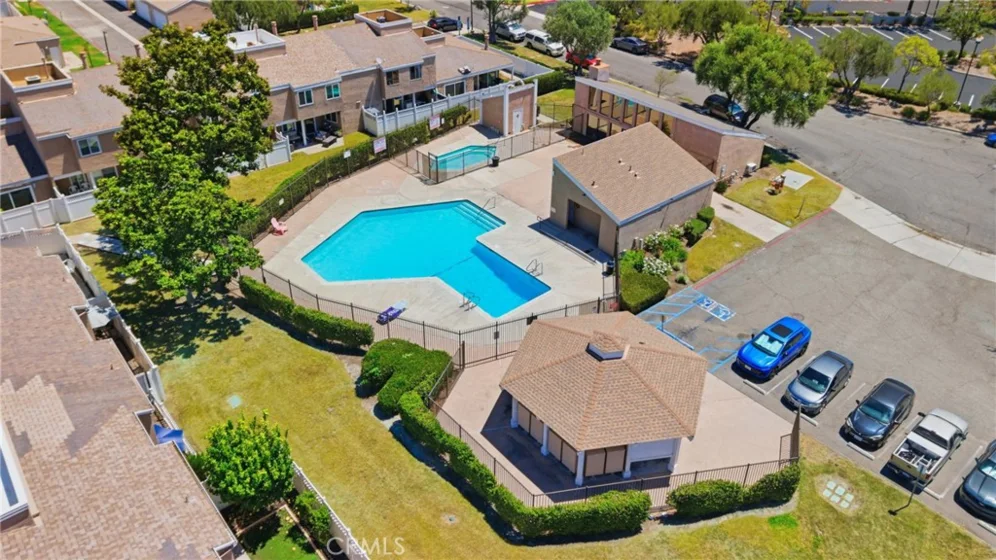 44603 La Paz Road photo 2