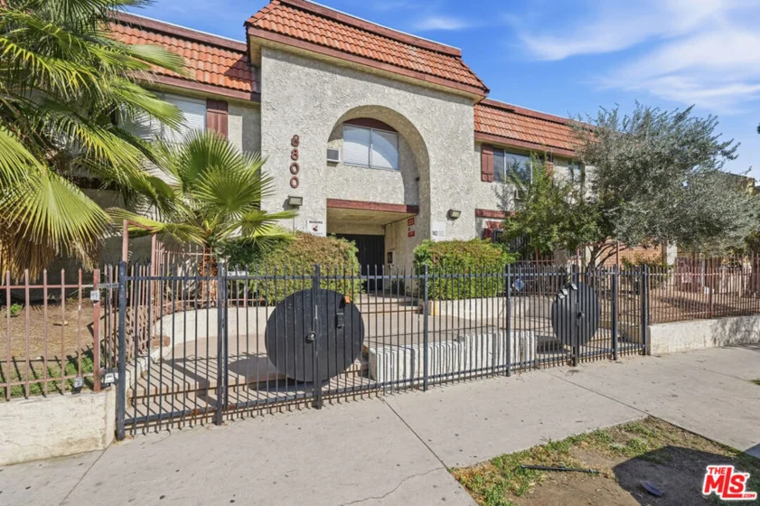 8800 Cedros Avenue #212 photo 1