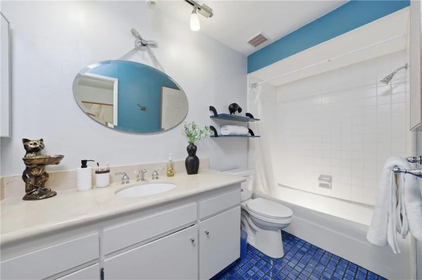 2311 4th Street #106 photo 12
