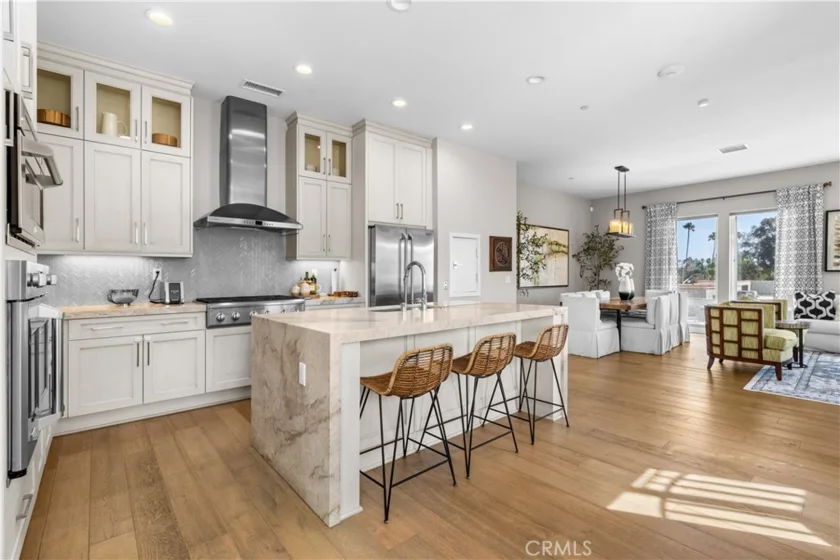 2765 Doheny photo 8