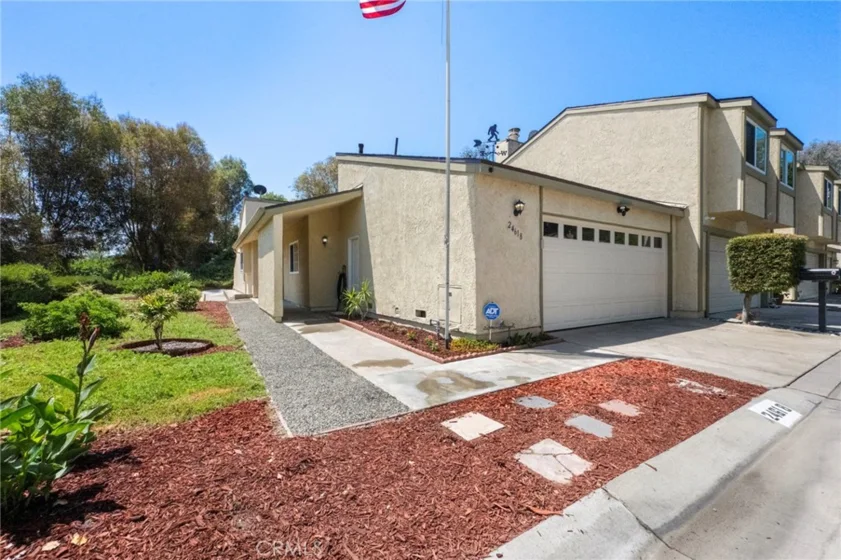 24618 Zena Court photo 1