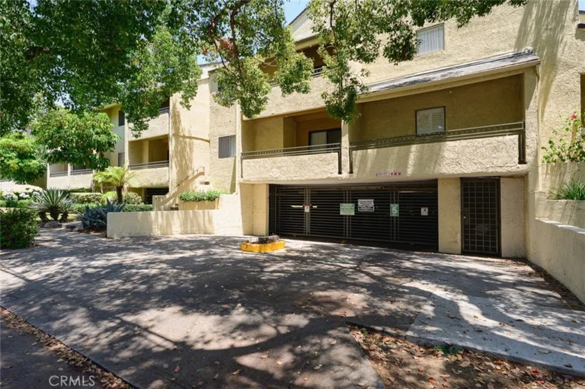 64 N Mar Vista Avenue #127 photo 27