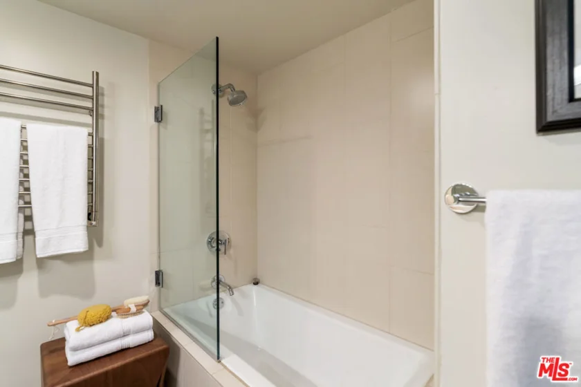 6683 Franklin Avenue #3 photo 27
