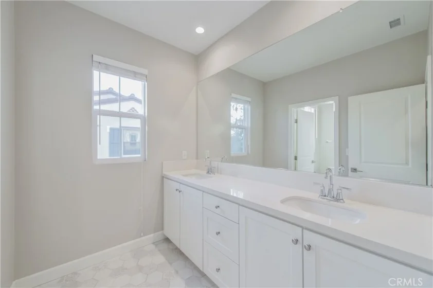 106 Fisher photo 29