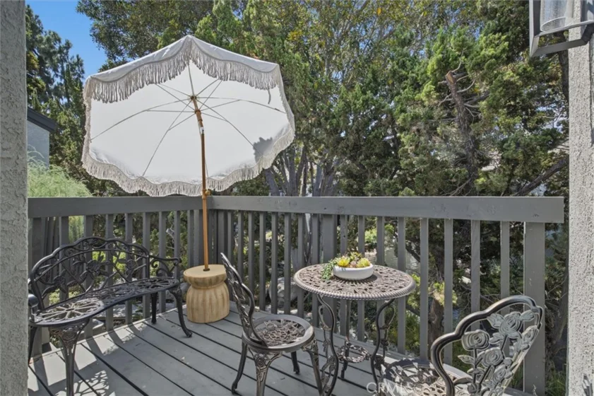 2538 W Macarthur Boulevard ##J photo 21
