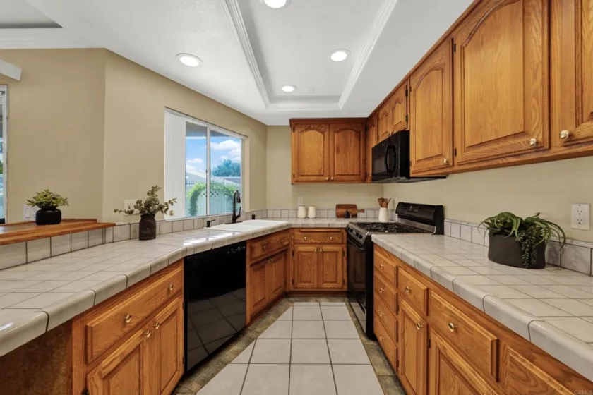 44552 La Paz Road photo 2