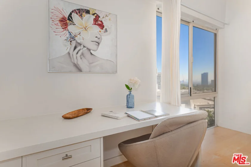10445 Wilshire Boulevard #1402 photo 29