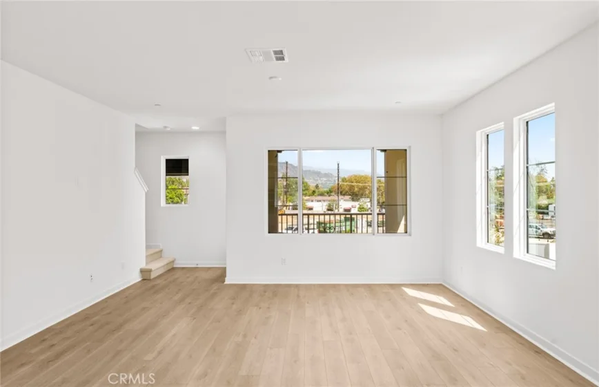 108 Pickwick Lane Court photo 14
