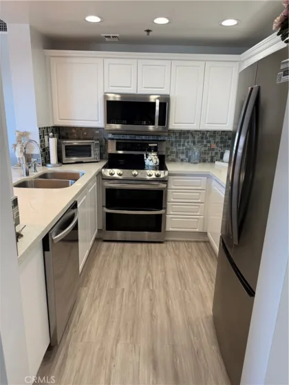 525 E Seaside Way #508 photo 5