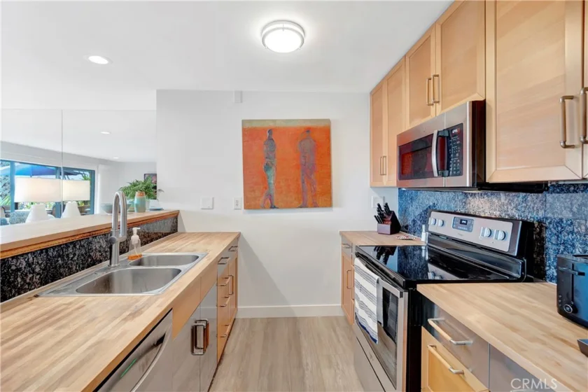 1200 E Ocean #12 photo 26