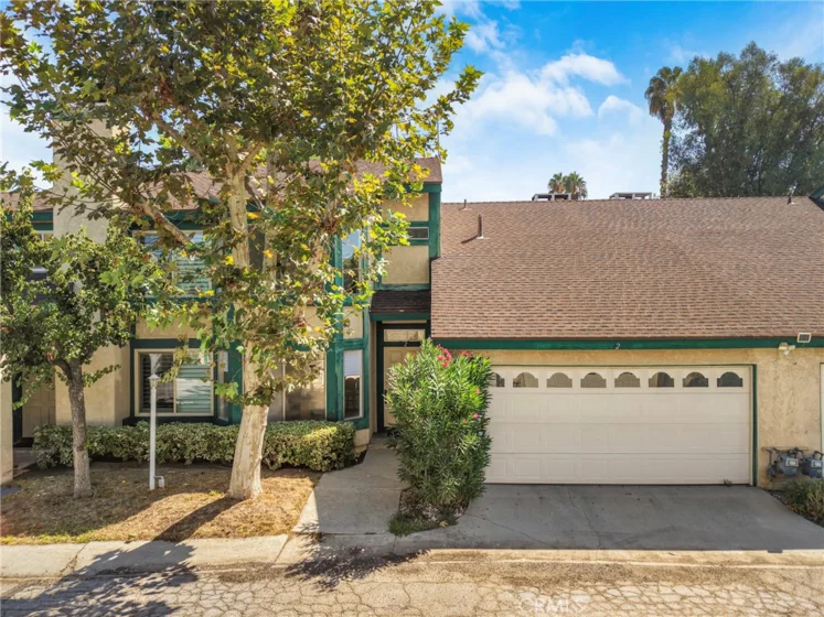 17221 Roscoe Boulevard #2 photo 1