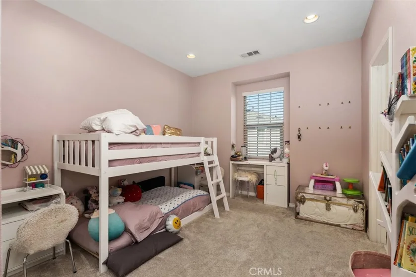 1487 Montgomery photo 28