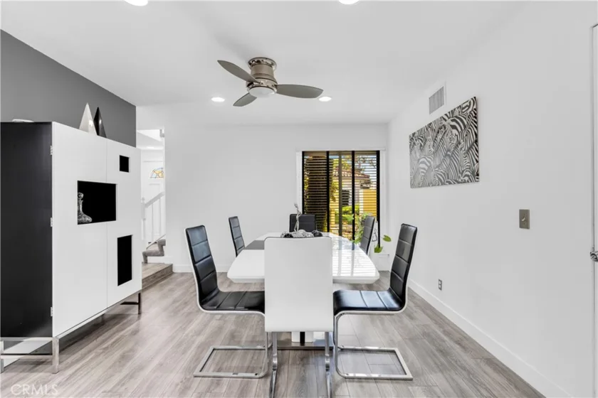 27408 Hyatt Court photo 12