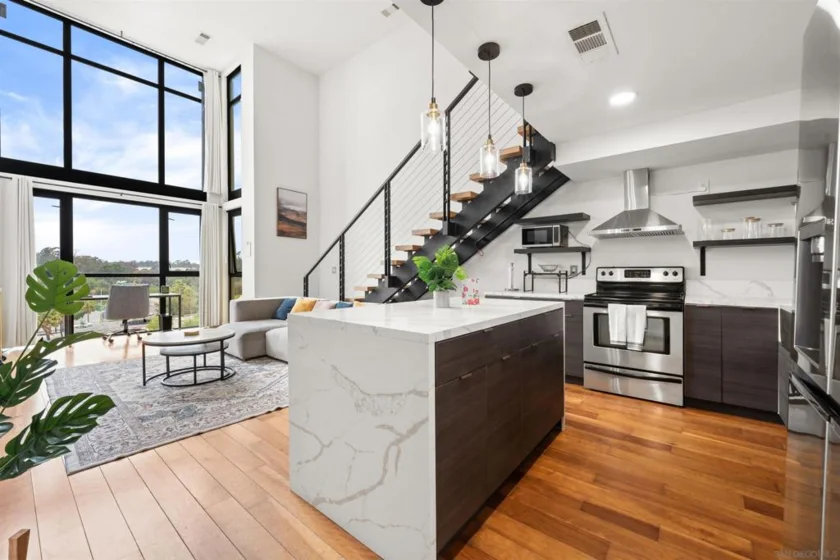 889 Date Street #520 photo 1