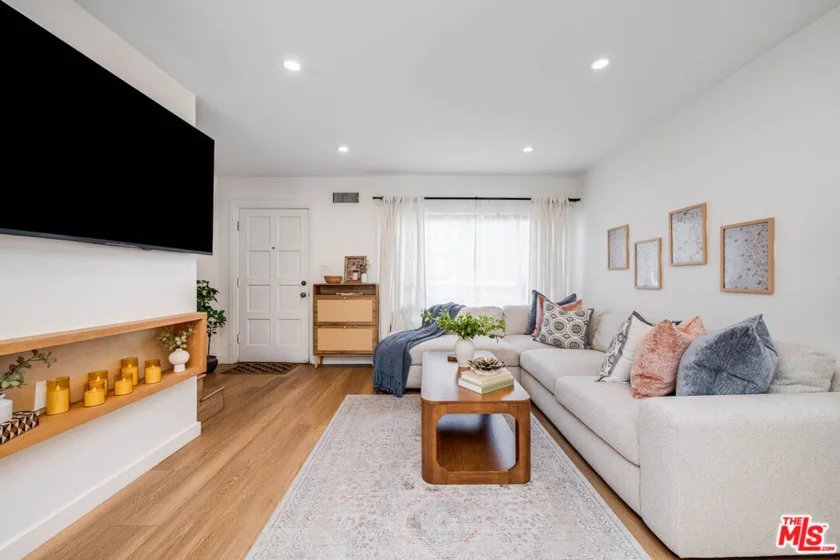 4558 Willis Avenue #121 photo 3