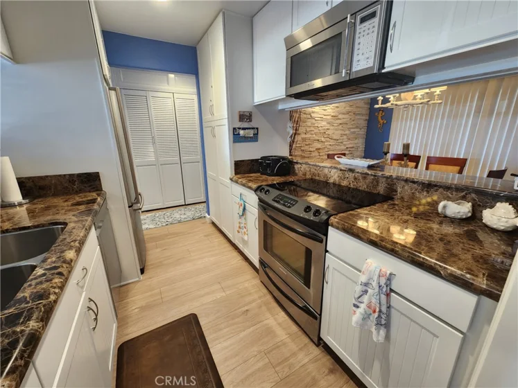 600 E Oceanfront 1d photo 9