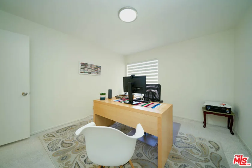 320 S Ardmore Avenue #323 photo 22
