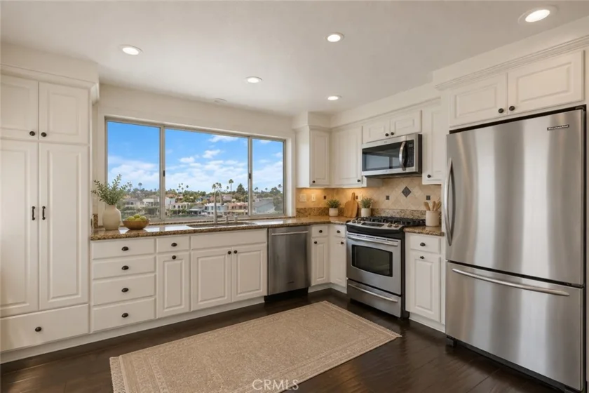 4167 Warner #301 photo 7