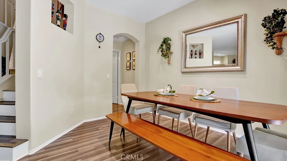 933 Somerville photo 13