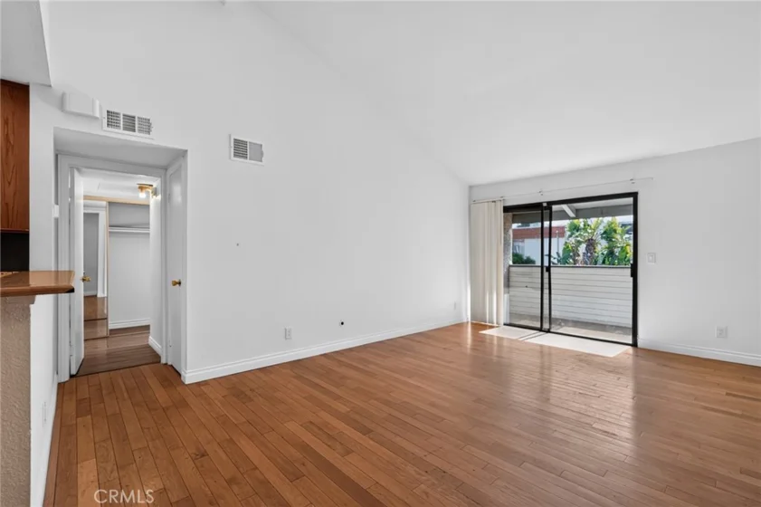 8801 Independence #19 photo 20