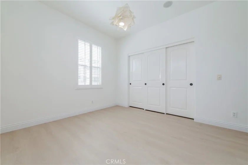 83 Twin Gables photo 30