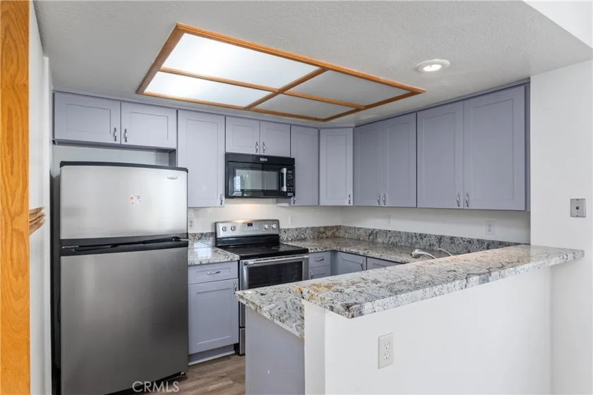 21605 Fernbrook photo 21
