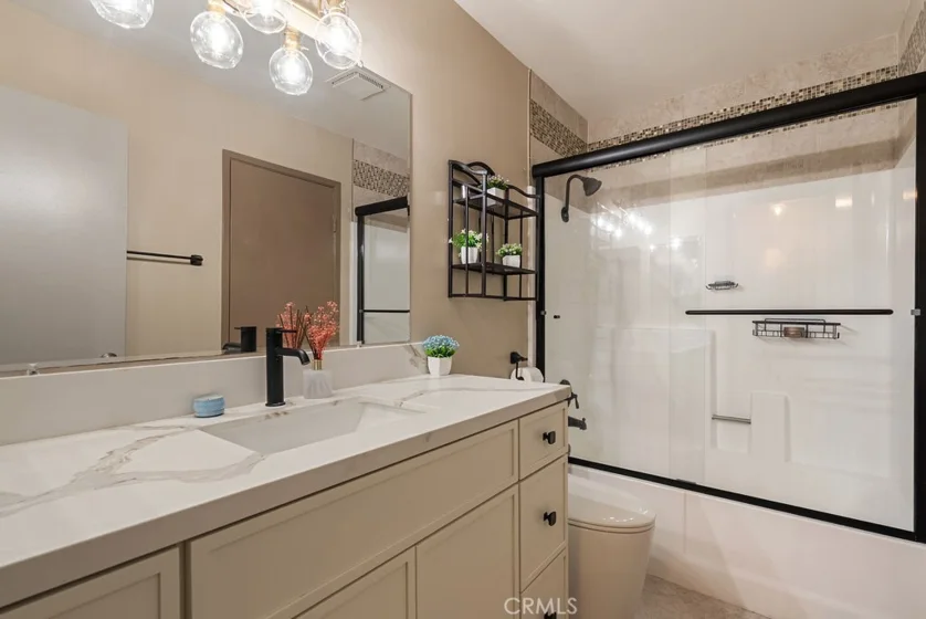 53 Fox Hollow photo 25