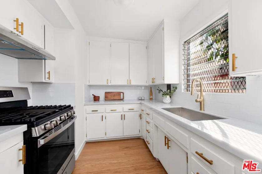 1625 Centinela Avenue #G photo 1