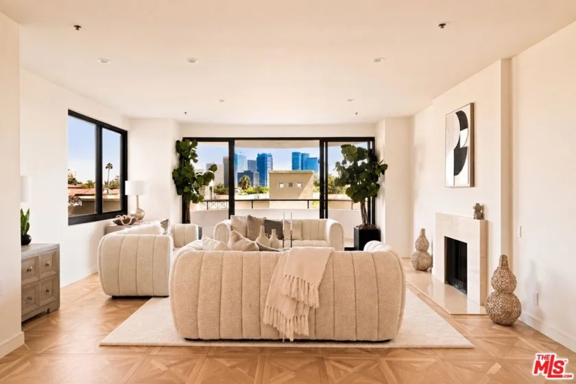 10560 Wilshire Boulevard #404 photo 2