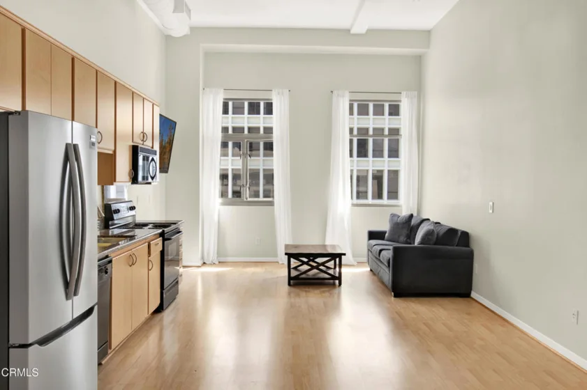 175 S Lake Avenue #406 photo 6