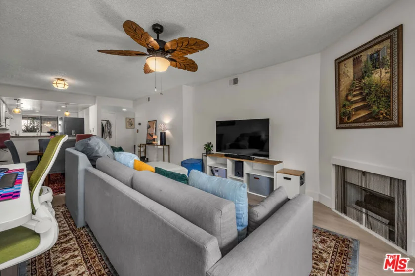 620 W Hyde Park Boulevard #111 photo 31