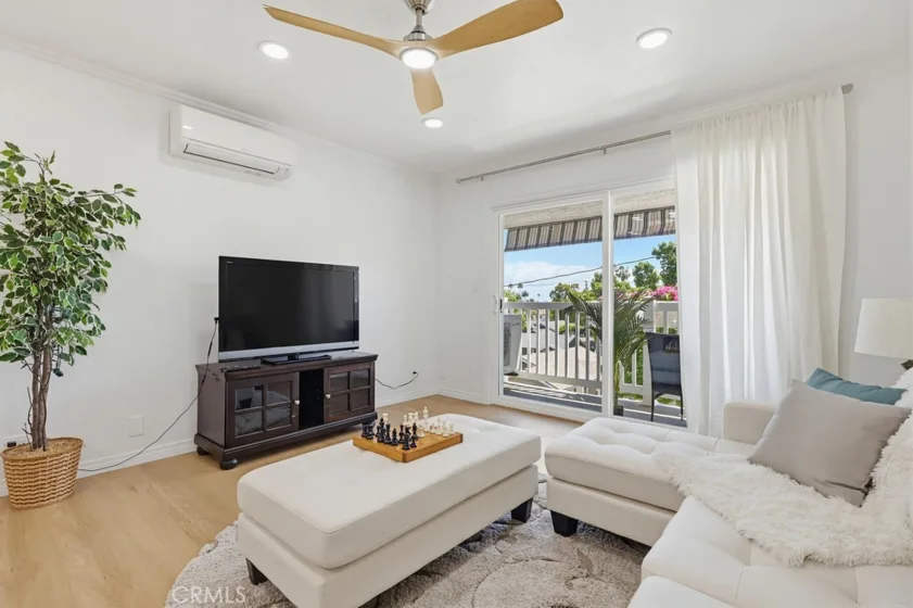 363 Newport Avenue #302 photo 5