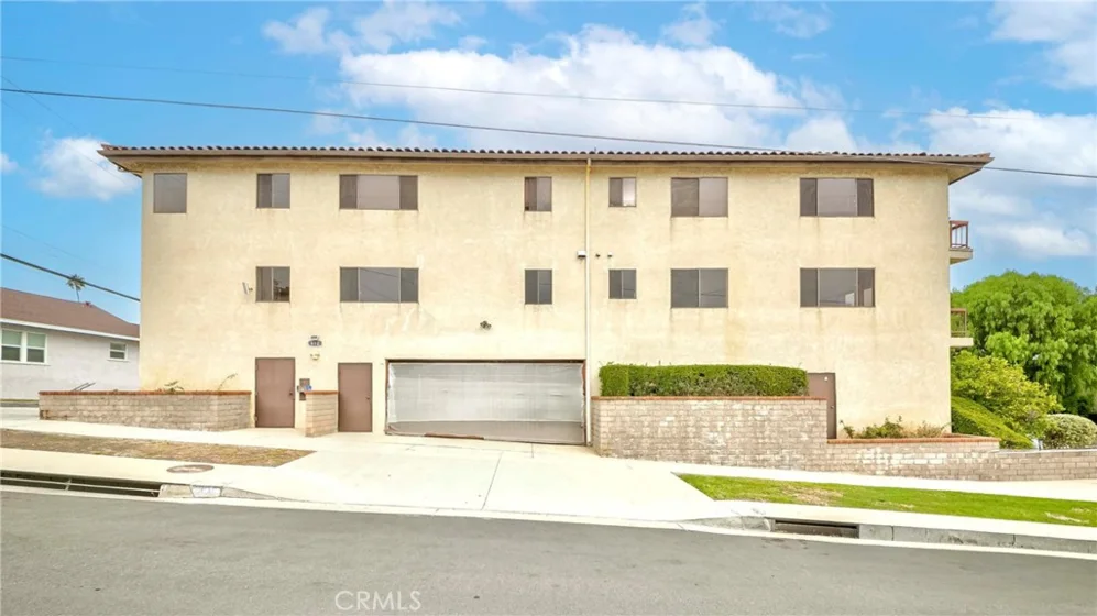 912 W 18th Street #2A photo 2
