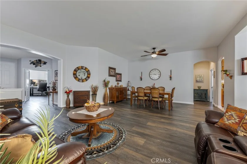 39416 Cardiff Avenue photo 7
