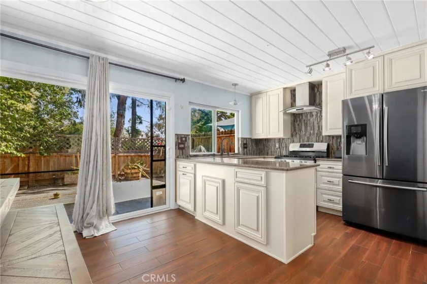 23711 Whale Cove photo 1