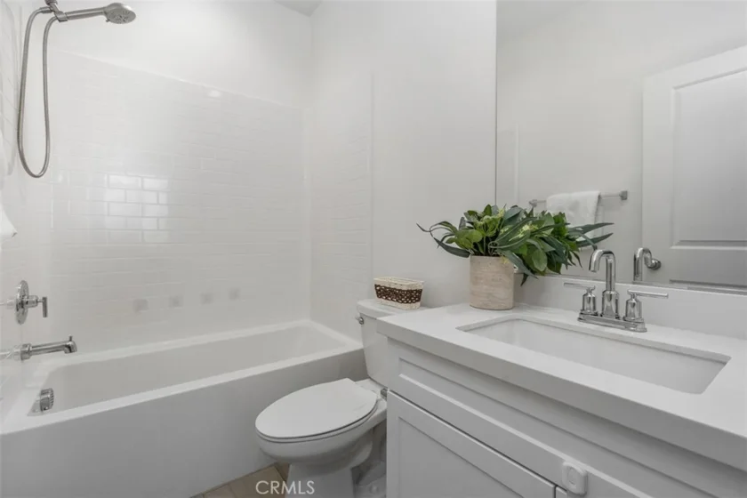 344 Stillwater Court photo 18