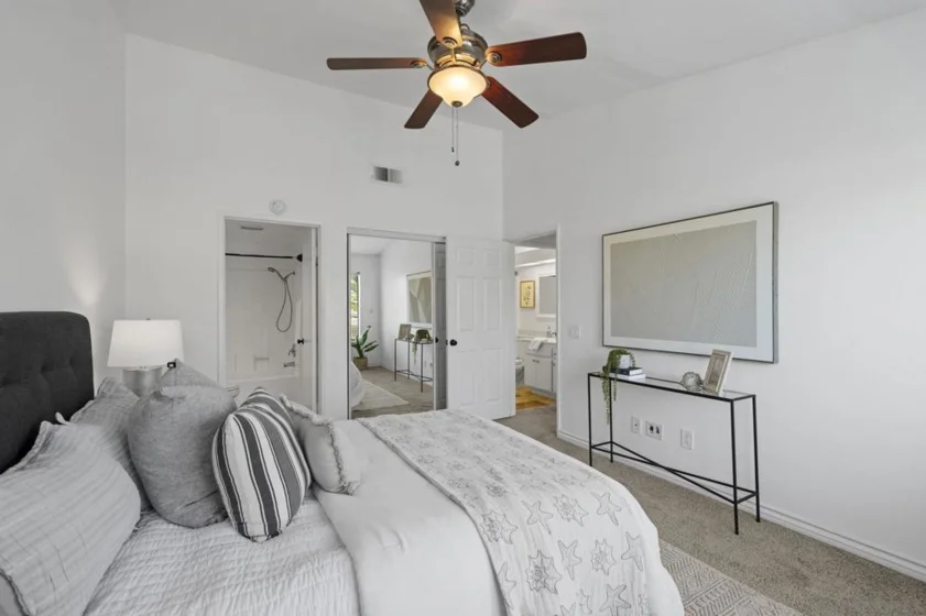 9409 Fairgrove Lane #204 photo 7