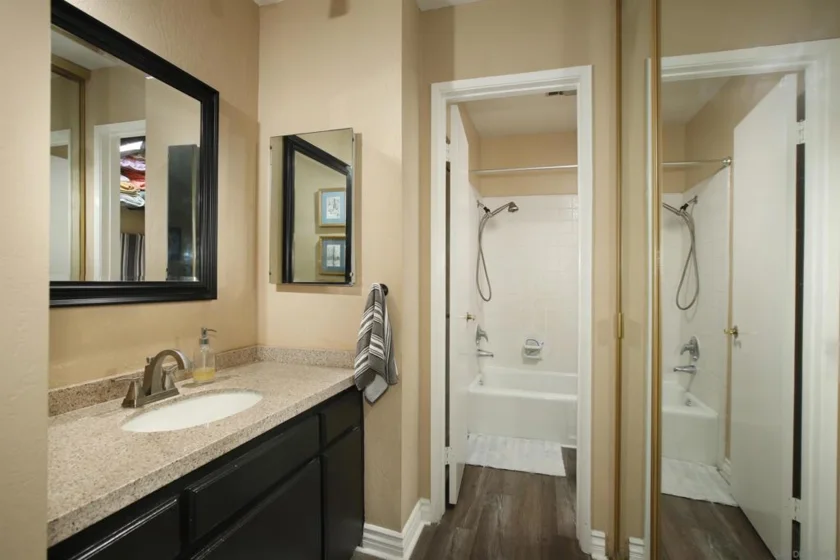 5003 Westpark Drive #203 photo 16