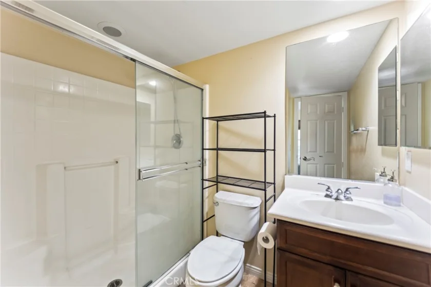 1123 Abelia photo 41
