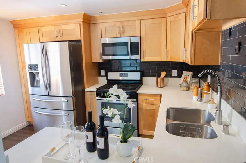1310 E Orange Grove Boulevard #113 photo 3