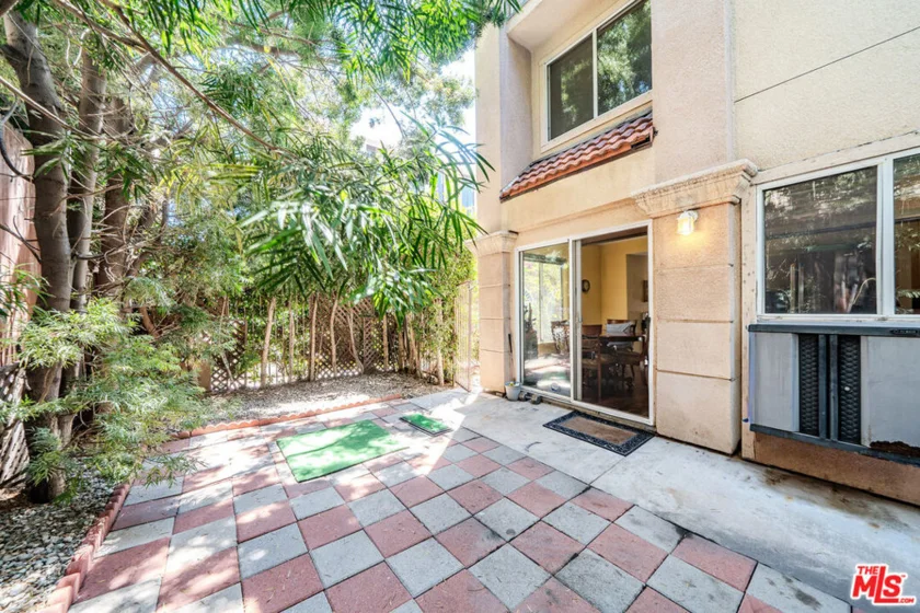 456 Shatto Place #18 photo 15