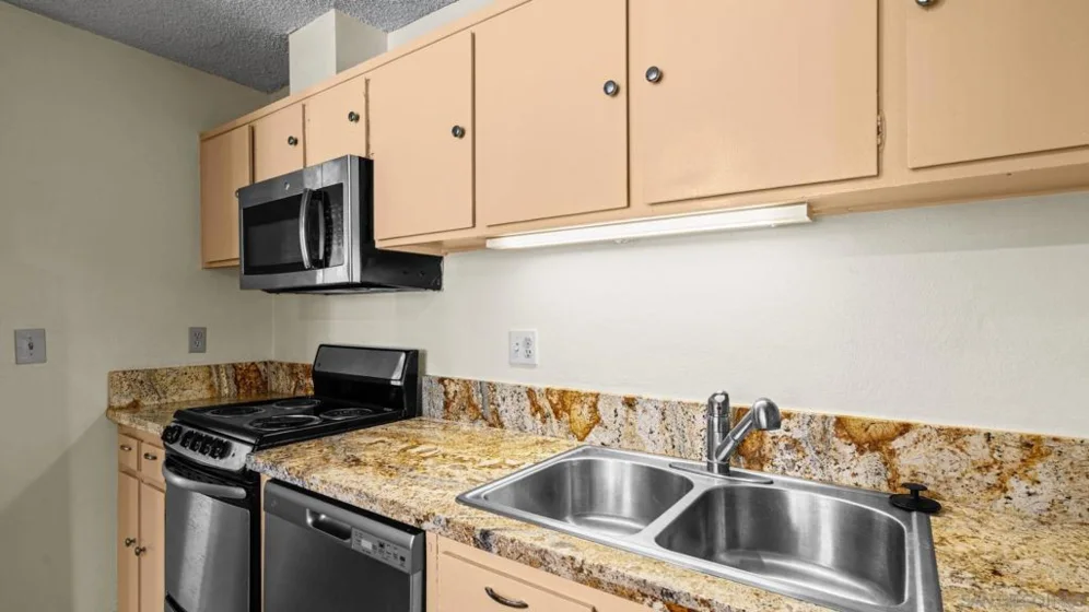 3050 Rue D'orleans #423 photo 21