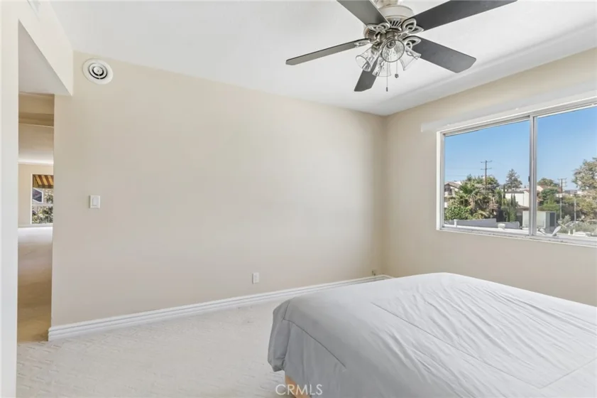 11507 Moorpark Street ##305 photo 14