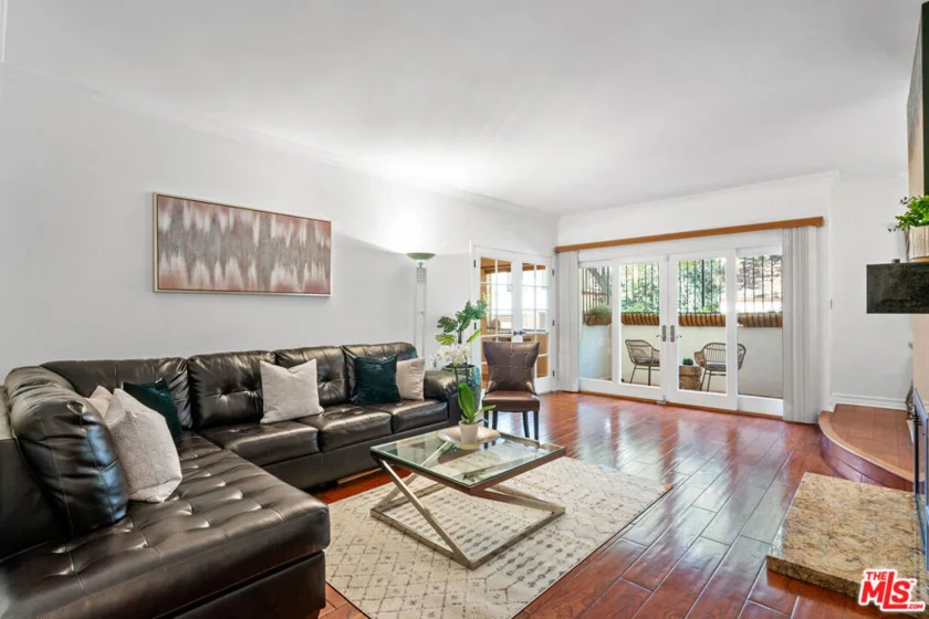 521 Montana Avenue #106 photo 1